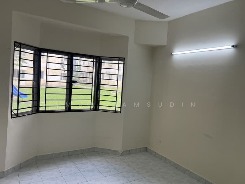 Pangsapuri untuk Disewa di Pangsapuri Mutiara Subang - Asman Samsudin - Interior - PropertyGuru.com.my