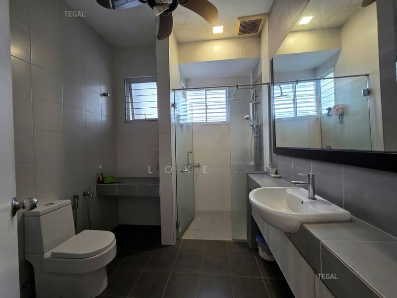 Rumah Berkembar untuk Dijual di Setia Damai (Setia Alam) - Loke . - Bathroom - PropertyGuru.com.my