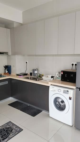Servis Apartment untuk Disewa di Kings Bay @ Country Garden Danga Bay - Michelle Kueh - PropertyGuru.com.my