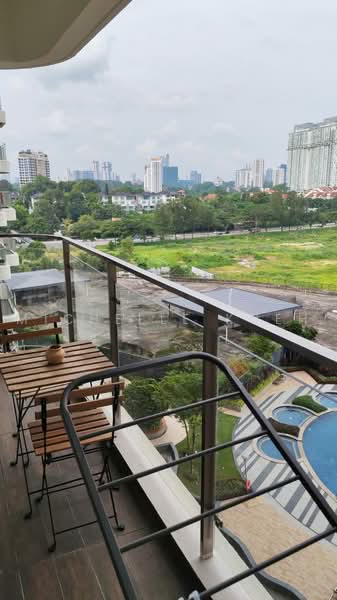 Servis Apartment untuk Disewa di Kings Bay @ Country Garden Danga Bay - Michelle Kueh - PropertyGuru.com.my