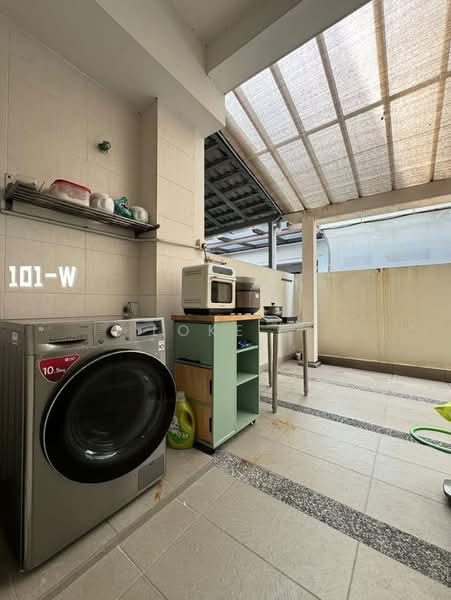 Rumah Berkembar untuk Dijual di Setia Damai (Setia Alam) - Loke . - Exterior - PropertyGuru.com.my