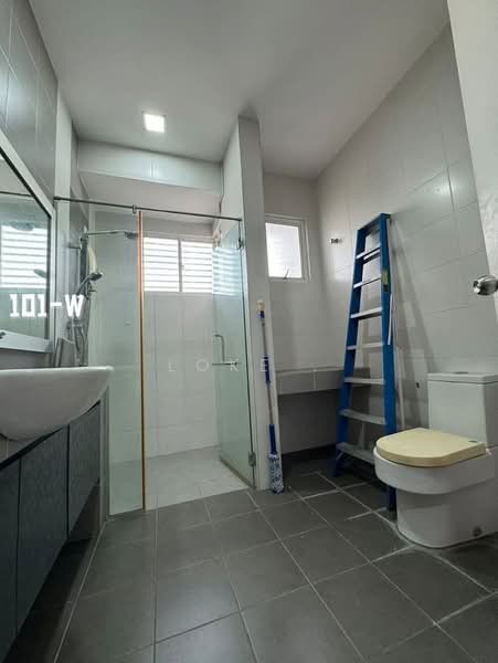 Rumah Berkembar untuk Dijual di Setia Damai (Setia Alam) - Loke . - Bathroom - PropertyGuru.com.my