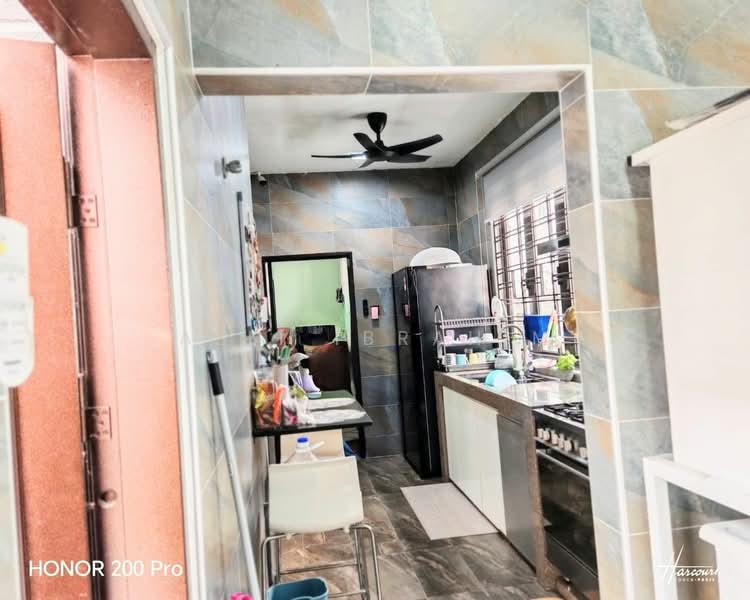 Semi-Detached House for Sale in Saujana Impian (Kajang) - Azli Ibrahim - Kitchen - PropertyGuru.com.my