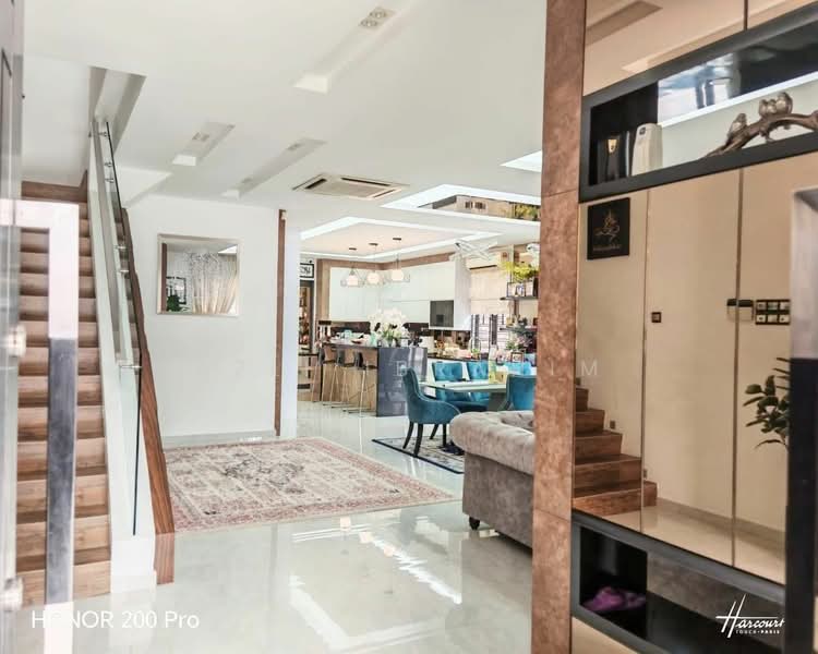 Semi-Detached House for Sale in Saujana Impian (Kajang) - Azli Ibrahim - Living Room - PropertyGuru.com.my