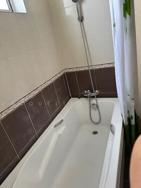 Kondominium untuk Dijual di Faber Heights - Jacqueline Chuah - Bathroom - PropertyGuru.com.my