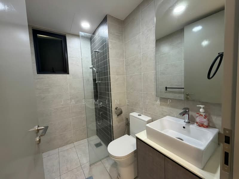 Servis Apartment untuk Disewa di Millerz Square Serviced Residence - Jasmine Yap - Bathroom - PropertyGuru.com.my