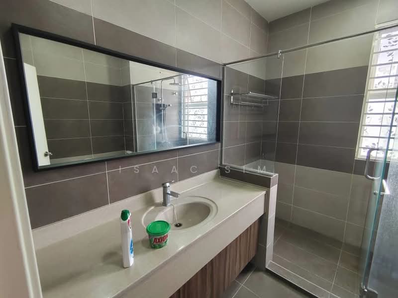 Rumah Teres 2 Tingkat untuk Disewa di Goodview Heights (Kajang) - Isaac Sim - Bathroom - PropertyGuru.com.my