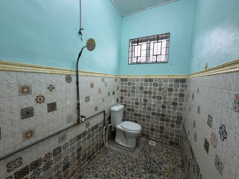 Rumah Berkembar untuk Dijual di Taman Dato Amar Diraja (Kluang) - Shanel Tee - PropertyGuru.com.my