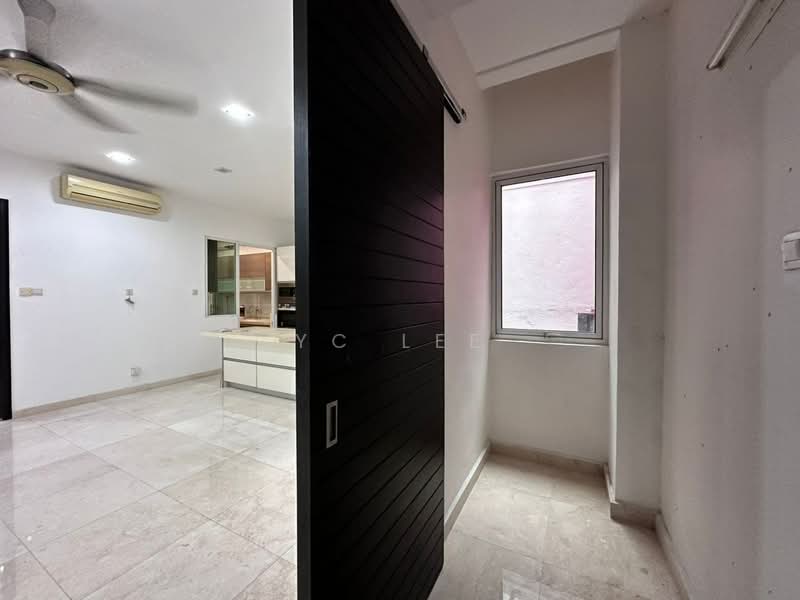 Semi-Detached House for Rent in Duta Tropika (Batu) - YC Lee - Kitchen - PropertyGuru.com.my