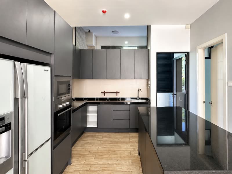 Rumah Teres 3.5 Tingkat untuk Disewa di Rawang (Selangor) - Visaghan Naidu - Kitchen - PropertyGuru.com.my