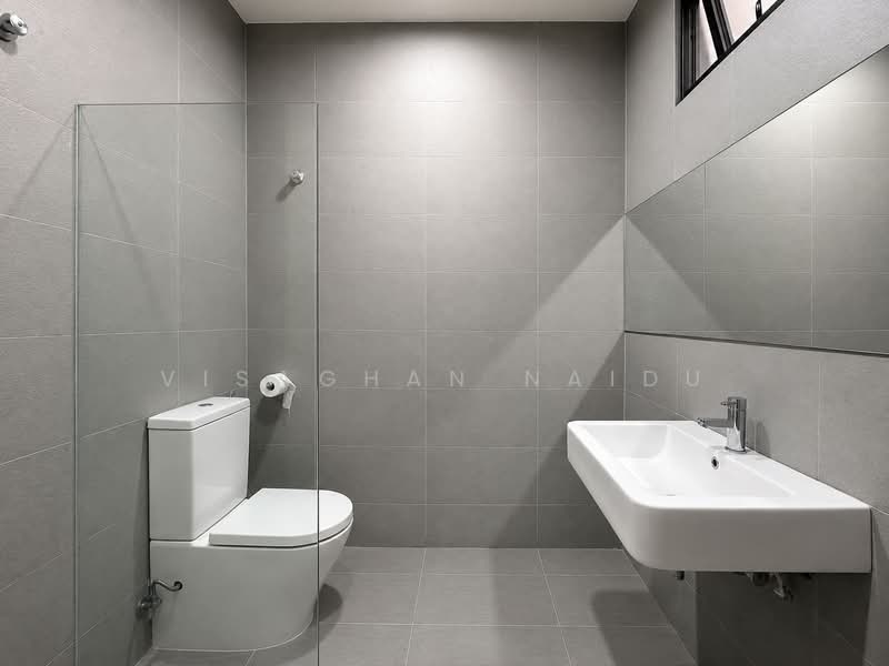 Rumah Teres 3.5 Tingkat untuk Disewa di Rawang (Selangor) - Visaghan Naidu - Bathroom - PropertyGuru.com.my
