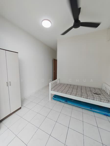 Pangsapuri untuk Disewa di Residensi Larkin Indah - Brandon Chua - Bedroom - PropertyGuru.com.my