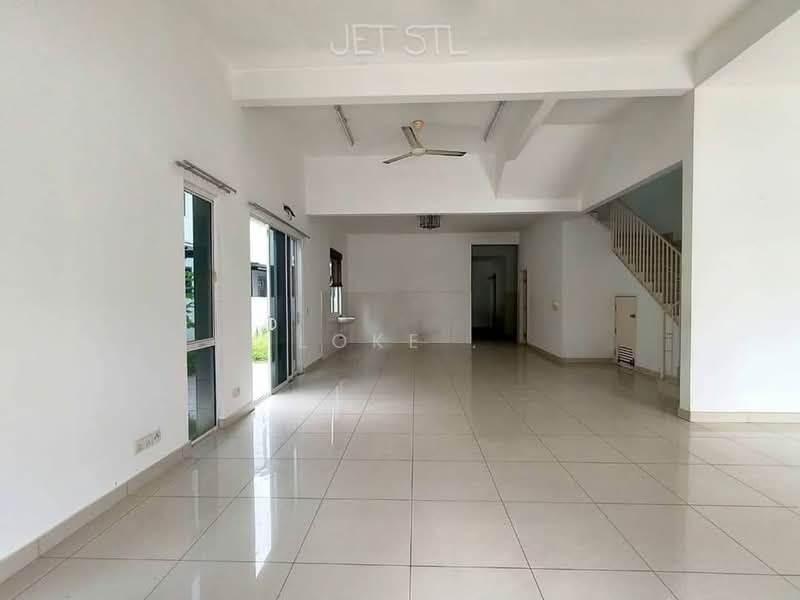 Rumah Berkembar untuk Dijual di Setia Damai (Setia Alam) - Loke . - Living Room - PropertyGuru.com.my