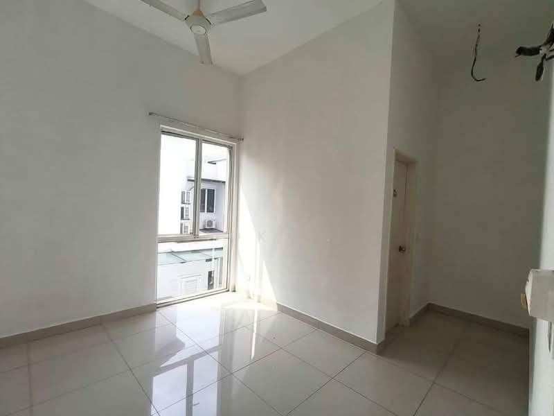 Rumah Berkembar untuk Dijual di Setia Damai (Setia Alam) - Loke . - Interior - PropertyGuru.com.my
