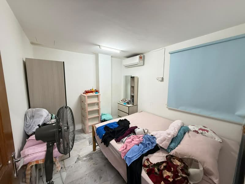 2-storey Terraced House for Sale in U5,Taman Subang Perdana (Shah Alam) - Tom Yip - Bedroom - PropertyGuru.com.my