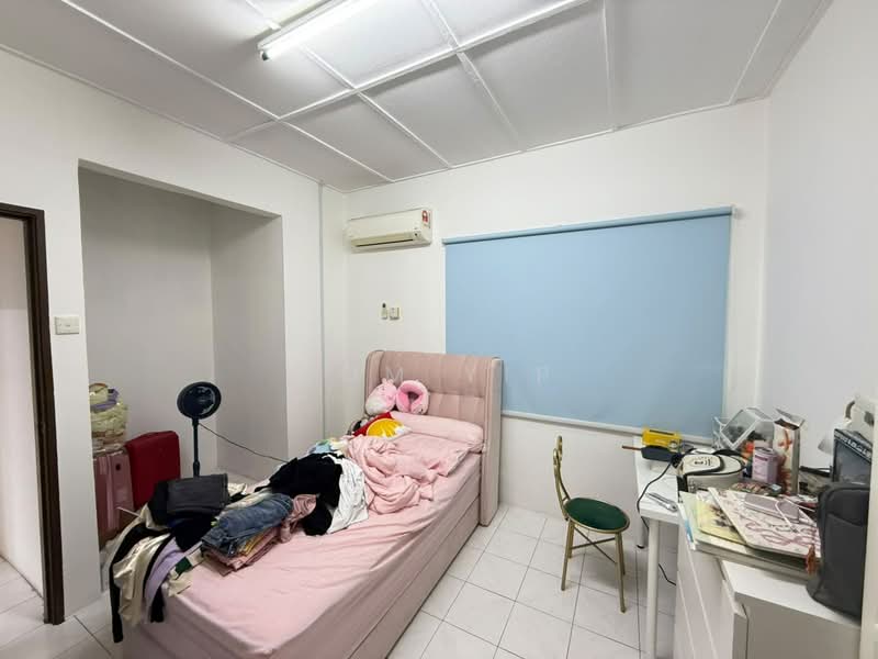 2-storey Terraced House for Sale in U5,Taman Subang Perdana (Shah Alam) - Tom Yip - Bedroom - PropertyGuru.com.my