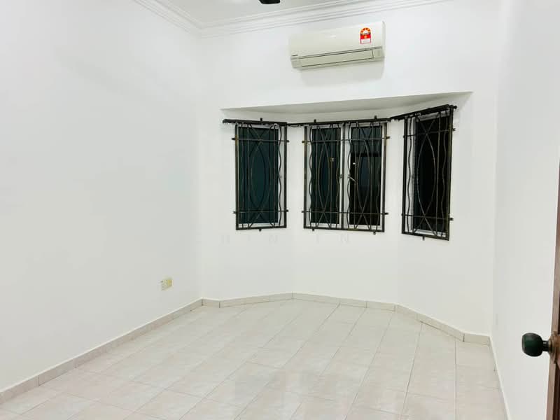 1-storey Terraced House for Sale in Taman Saujana Indah (Bukit Katil) - CHIN FN - Interior - PropertyGuru.com.my