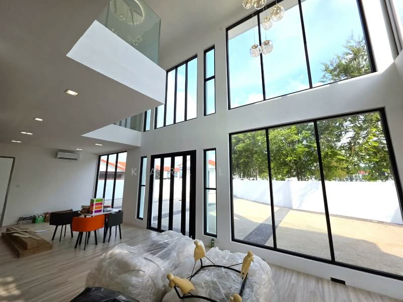 Rumah Teres 2 Tingkat untuk Dijual di Bandar Dato Onn (Tebrau) - Karl Lim - Living Room - PropertyGuru.com.my
