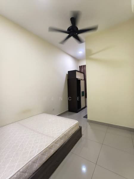 Rumah Teres untuk Disewa di Taman Mount Austin (Tebrau) - Terence Eo - Bedroom - PropertyGuru.com.my