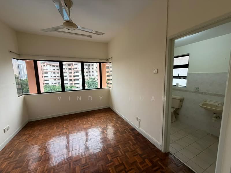 Kondominium untuk Dijual di Sunway Sutera Condominium - Vindy Phuah - Bedroom - PropertyGuru.com.my
