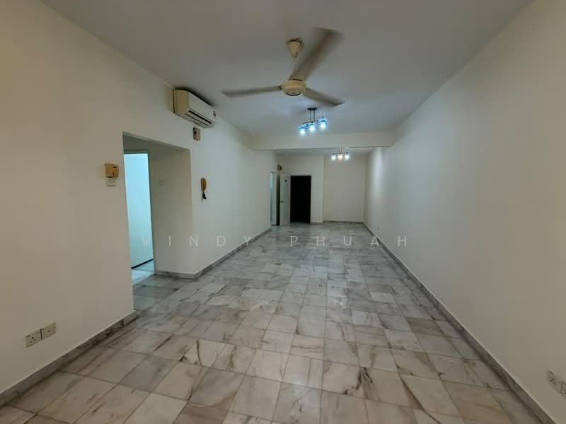 Kondominium untuk Dijual di Sunway Sutera Condominium - Vindy Phuah - Living Room - PropertyGuru.com.my