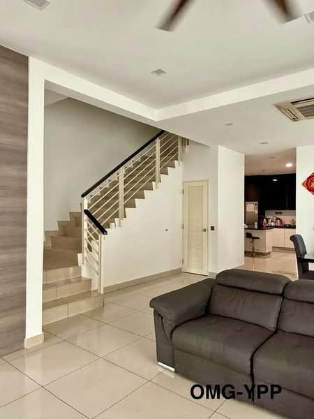 Rumah Berkembar untuk Dijual di Setia Damai (Setia Alam) - Loke . - Living Room - PropertyGuru.com.my