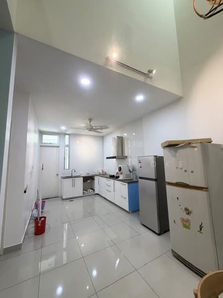 Rumah Teres 2 Tingkat untuk Disewa di Taman Mount Austin (Tebrau) - William Loke - Kitchen - PropertyGuru.com.my