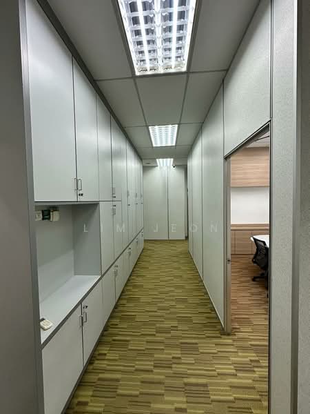 Shop / Office for Sale in Taman Bayu Emas (Klang) - Lim Jeon - Corridor - PropertyGuru.com.my