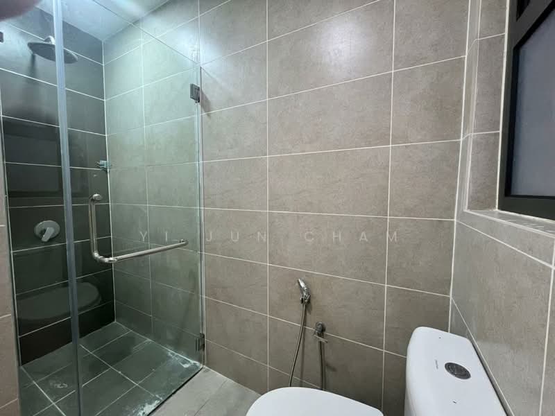 Kondominium untuk Disewa di Lakeville Residence - Yi Jun Cham - Bathroom - PropertyGuru.com.my