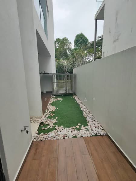 Semi-Detached House for Sale in Leisure Farm (Gelang Patah) - Jeff Yap - Exterior - PropertyGuru.com.my