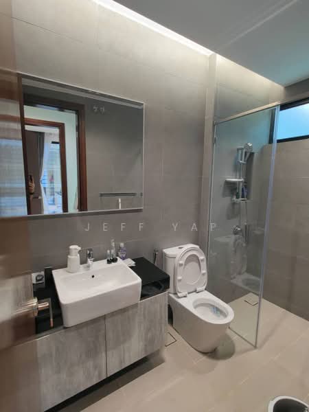 Semi-Detached House for Sale in Leisure Farm (Gelang Patah) - Jeff Yap - Bathroom - PropertyGuru.com.my