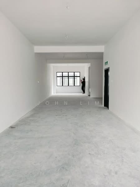 Shop for Sale in Bandar Baru Permas Jaya (Permas Jaya) - John Lim - Interior - PropertyGuru.com.my
