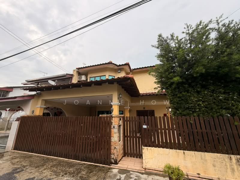 Rumah Berkembar untuk Dijual di Bukit Beruang (Bukit Baru) - Joanne How - Exterior - PropertyGuru.com.my