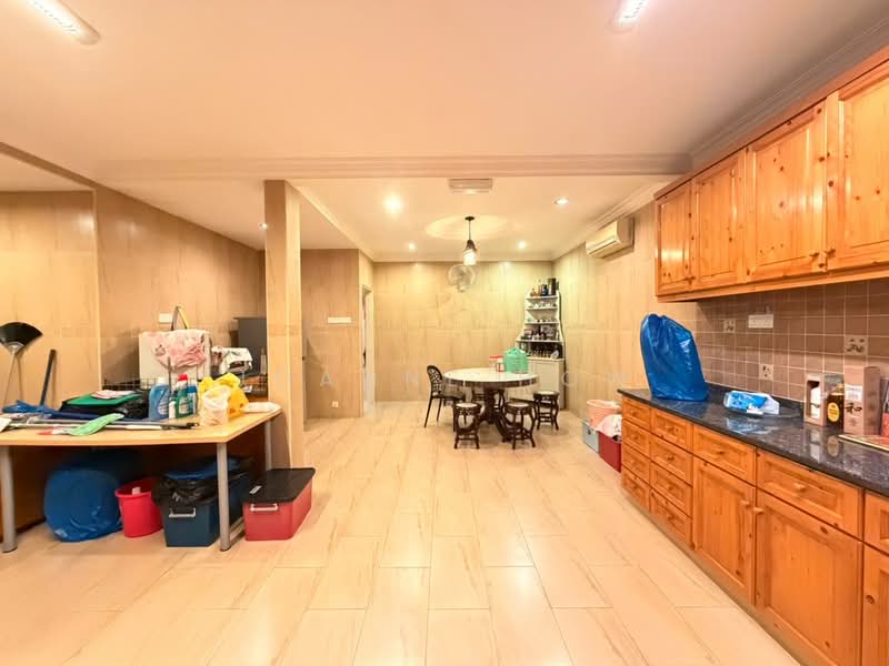 Rumah Berkembar untuk Dijual di Bukit Beruang (Bukit Baru) - Joanne How - Kitchen - PropertyGuru.com.my