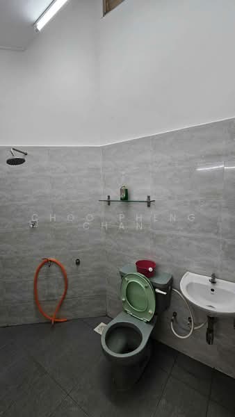 1-storey Terraced House for Rent in Bandar Kinrara (Selangor) - Choo Pheng Chan - Bathroom - PropertyGuru.com.my