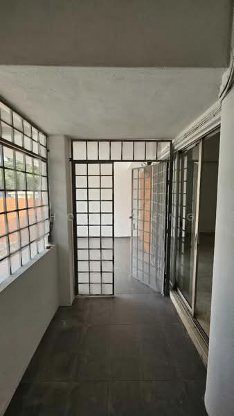 1-storey Terraced House for Rent in Bandar Kinrara (Selangor) - Choo Pheng Chan - Entrance - PropertyGuru.com.my