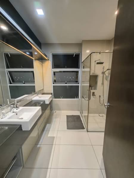 Rumah Berkembar untuk Dijual di Senibong (Permas Jaya) - Mindy Heng - Bathroom - PropertyGuru.com.my