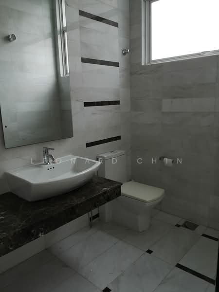 Bungalow for Sale in Taman Duta (Bukit Tunku (Kenny Hills)) - Leonard Chin - Bathroom - PropertyGuru.com.my