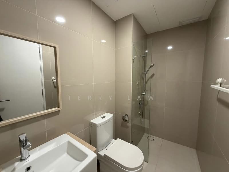 Servis Apartment untuk Disewa di Southlink - Terry Law - Bathroom - PropertyGuru.com.my