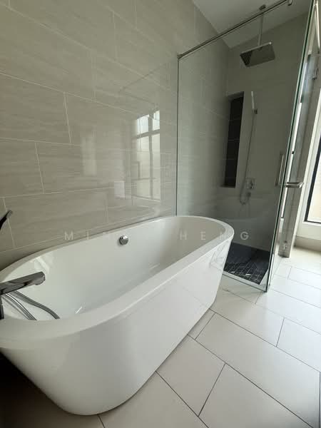 Rumah Banglo untuk Dijual di Leisure Farm (Gelang Patah) - Mindy Heng - PropertyGuru.com.my