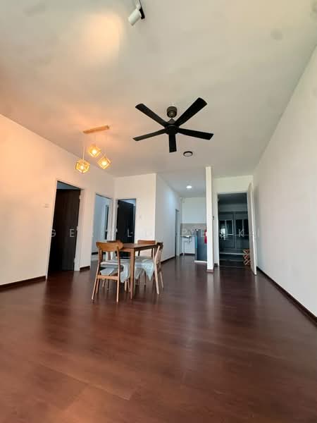 Pangsapuri untuk Disewa di Residensi Pauh Permai - Gerald Peski - Living Room - PropertyGuru.com.my