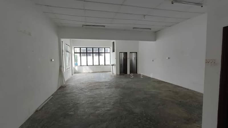 Kedai / Pejabat untuk Dijual di Taman Kulai Utama (Kulai) - Danny See - Interior - PropertyGuru.com.my