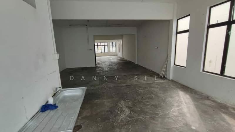 Kedai / Pejabat untuk Dijual di Taman Kulai Utama (Kulai) - Danny See - Interior - PropertyGuru.com.my