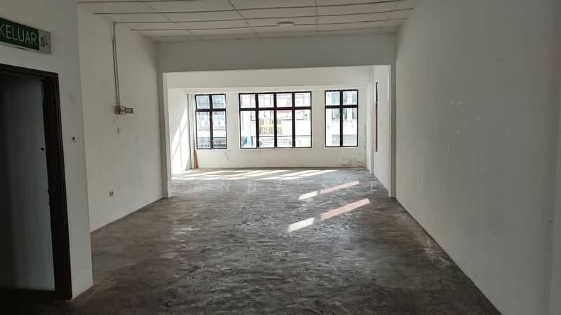 Kedai / Pejabat untuk Dijual di Taman Kulai Utama (Kulai) - Danny See - Interior - PropertyGuru.com.my