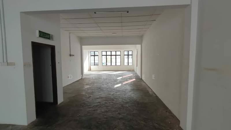 Kedai / Pejabat untuk Dijual di Taman Kulai Utama (Kulai) - Danny See - Interior - PropertyGuru.com.my
