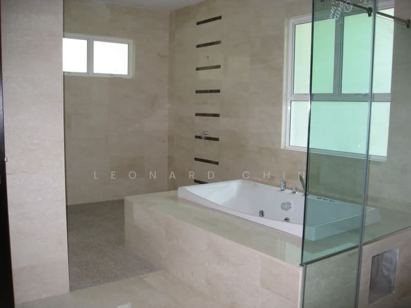 Bungalow for Sale in Taman Duta (Bukit Tunku (Kenny Hills)) - Leonard Chin - Bathroom - PropertyGuru.com.my