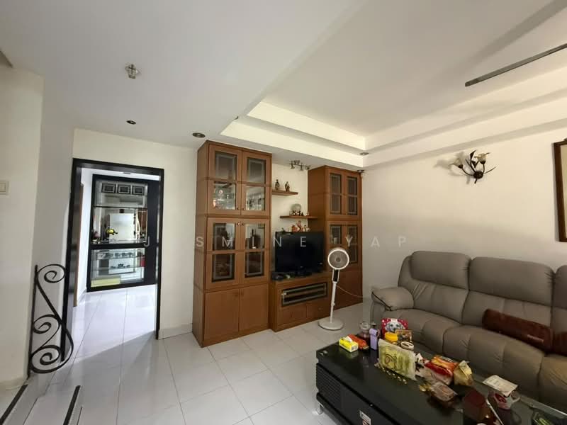 Rumah Teres 2 Tingkat untuk Dijual di Usj 4 (Subang Jaya) - Jasmine Yap - Living Room - PropertyGuru.com.my