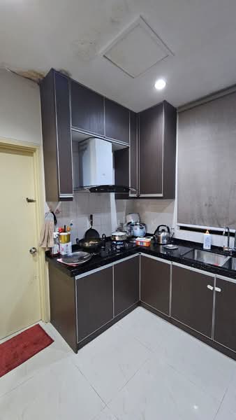 Semi-Detached House for Sale in Kota Emerald (Rawang) - SK Luk - Kitchen - PropertyGuru.com.my