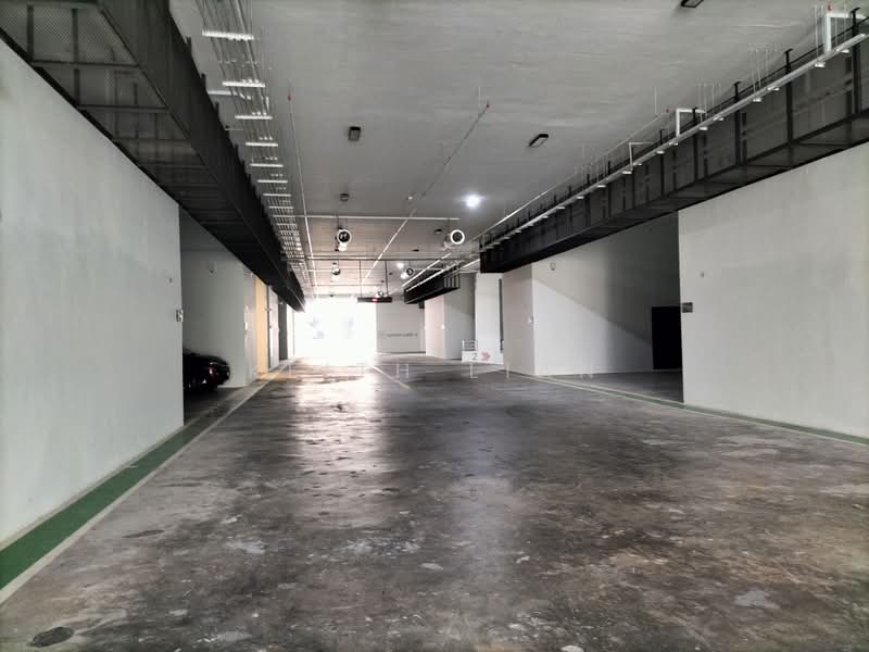 Shop / Office for Rent in Taman Sains Selangor (Kota Damansara) - Keith Lian - Car Park - PropertyGuru.com.my