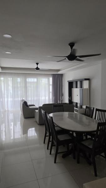 Townhouse for Rent in Putra Heights (Subang Jaya) - Han Yung Kwang - Living Room - PropertyGuru.com.my